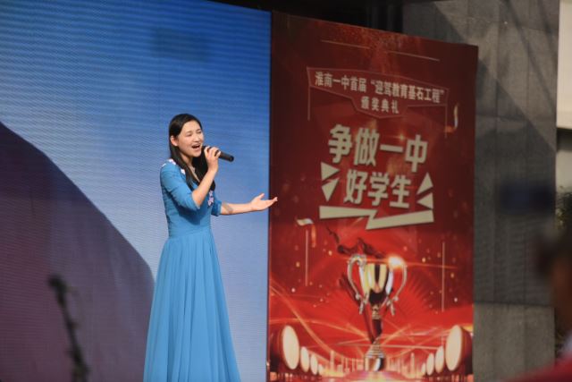 文艺演出2.JPG